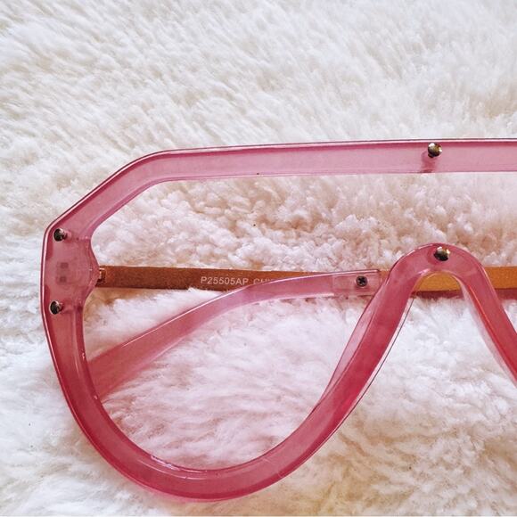 Clarissa Pink Oversized Sunglasses - Picture 3 of 14